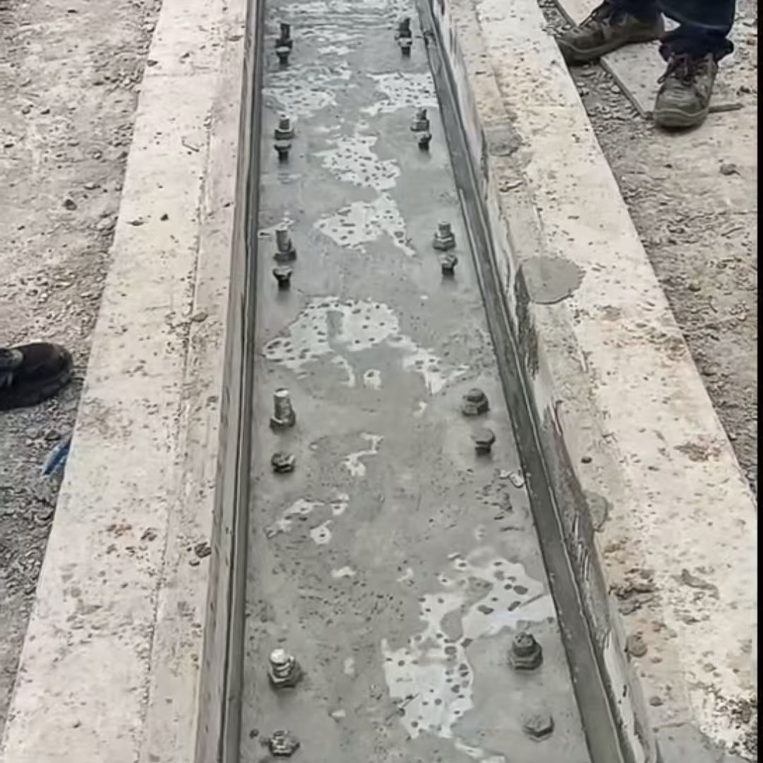 海淀港口码头起重机龙门吊重型机械设备稳固用早强快凝轨道胶泥